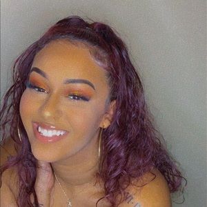 Meet your Posher, Kendra